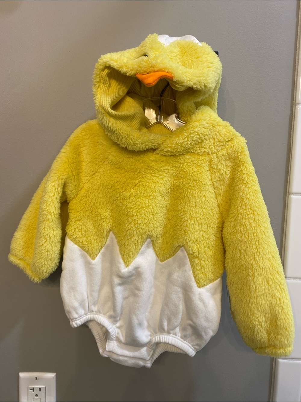 Old Navy Yellow Chick Plush Hooded Romper / Size 12-18m / NWT